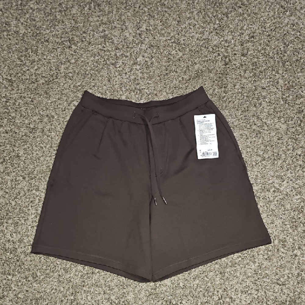 Lululemon Heavy Soft Jersey Short 8.5". Mens Nwts! Sz Medium! Walnut Crunch!